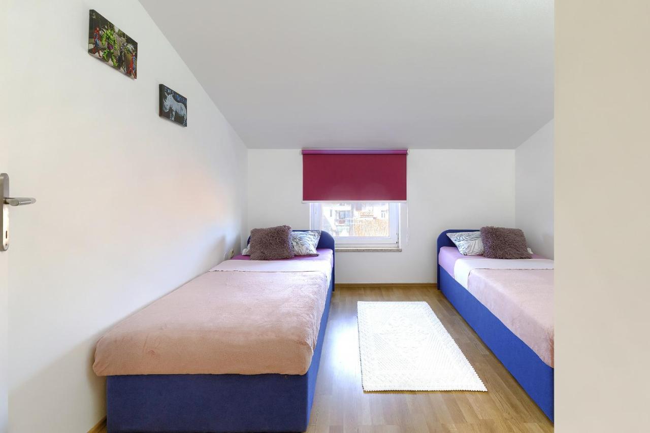 Homestay Pula Exterior foto
